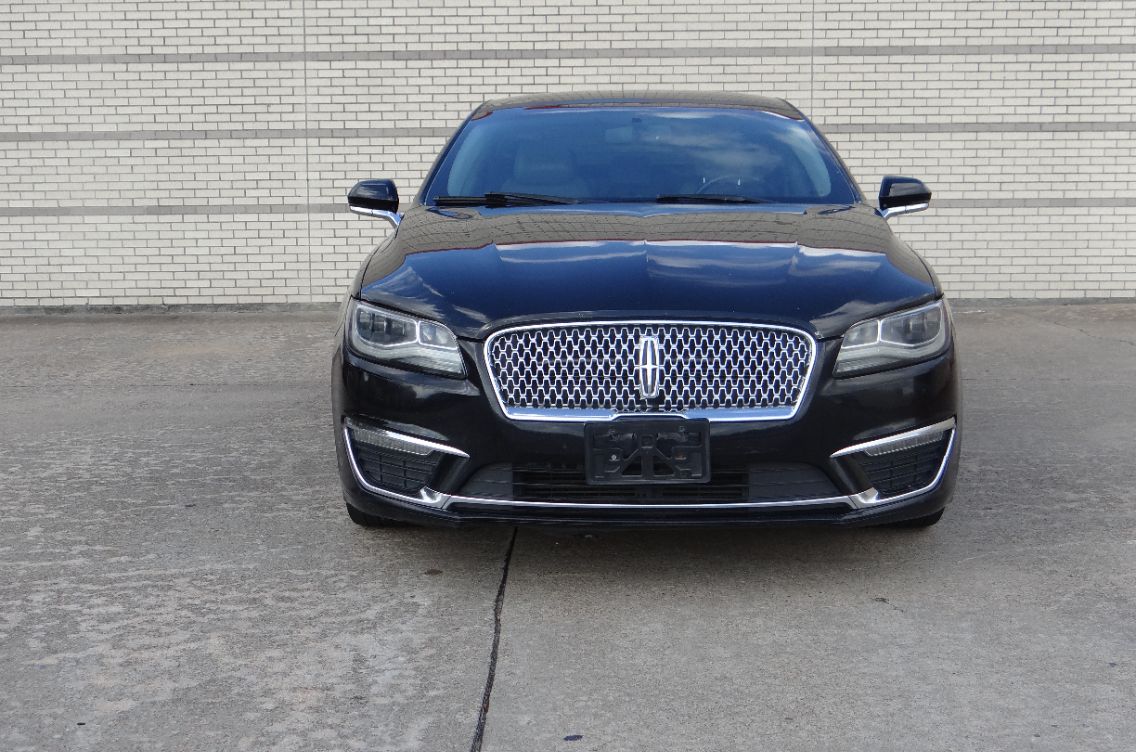 2017 Lincoln MKZ Reserve's photo